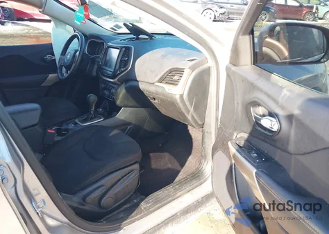 2017 Jeep Cherokee Latitude 4X4 z USA, uszkodzony, nr VIN 1C4PJMCBXHW612098